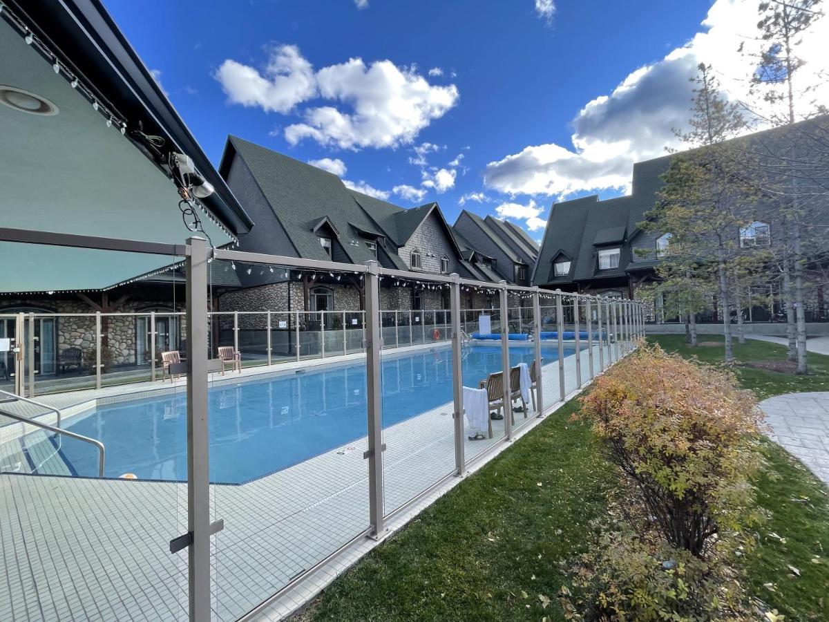 Renovated Chalet At Mystic Springs, Mountain Views, Pets Welcome! Канмор Экстерьер фото